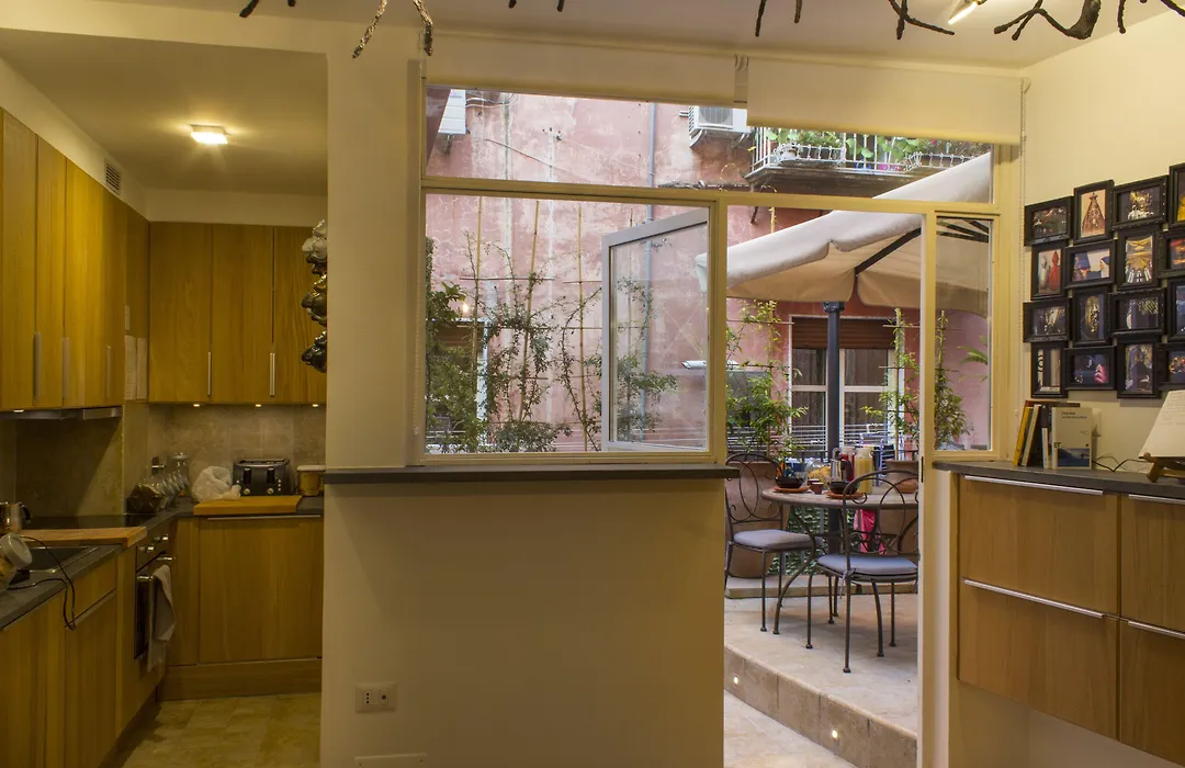 Casa Latina-1